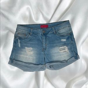 Short jeans